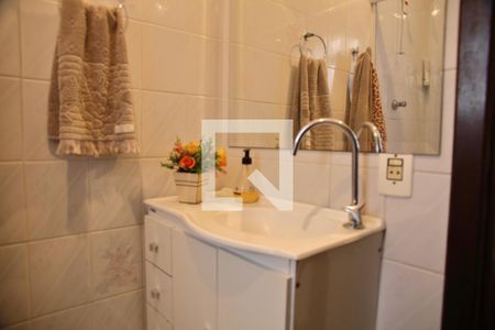 Casa à venda com 260m², 3 quartos e 2 vagasBanheiro 1 - Quartos