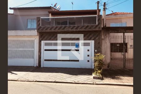 Casa à venda com 260m², 3 quartos e 2 vagasFachada