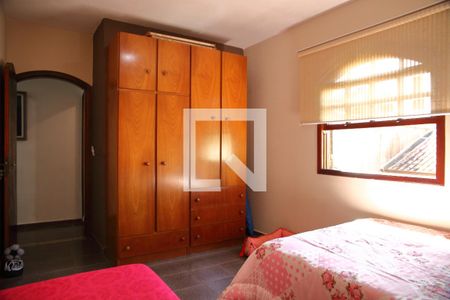 Casa à venda com 260m², 3 quartos e 2 vagasQuarto 2