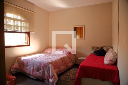 Casa à venda com 260m², 3 quartos e 2 vagasQuarto 2