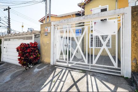 Casa à venda com 91m², 3 quartos e 2 vagasFachada