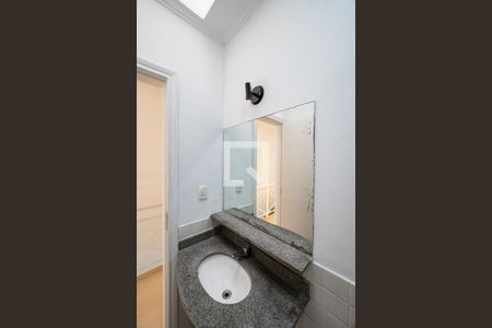 Casa à venda com 91m², 3 quartos e 2 vagasBanheiro Social