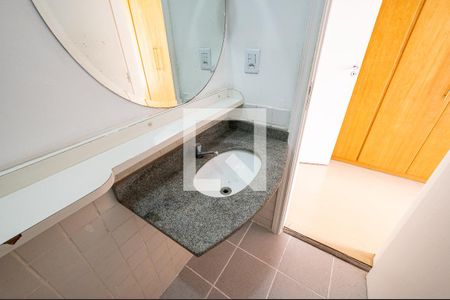 Casa à venda com 91m², 3 quartos e 2 vagasBanheiro da Suíte 