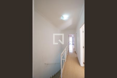 Casa à venda com 91m², 3 quartos e 2 vagasCorredor