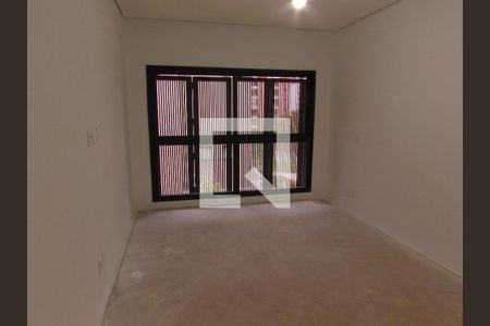 Casa de condomínio à venda com 523m², 4 quartos e 4 vagasSuíte 3