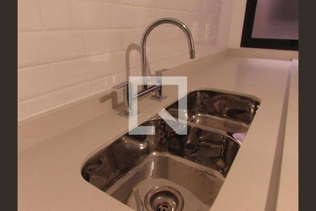 Casa de condomínio à venda com 523m², 4 quartos e 4 vagasCozinha - Torneira