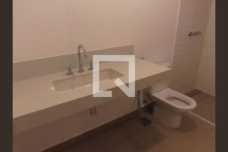 Casa de condomínio à venda com 523m², 4 quartos e 4 vagasBanheiro da Suíte 1