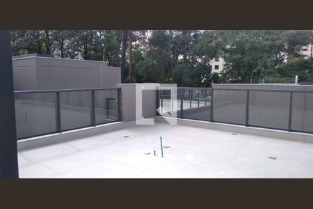 Casa de condomínio à venda com 523m², 4 quartos e 4 vagas Casa de condomínio à venda com 523m², 4 quartos e 4 vagasRooftop