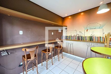 Apartamento para alugar com 53m², 2 quartos e 1 vaga Apartamento para alugar com 53m², 2 quartos e 1 vagaÁrea comum - Sala de Estudos
