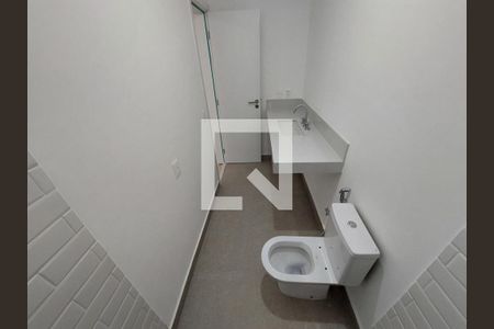 Casa à venda com 707m², 5 quartos e 6 vagasBanheiro da Suíte