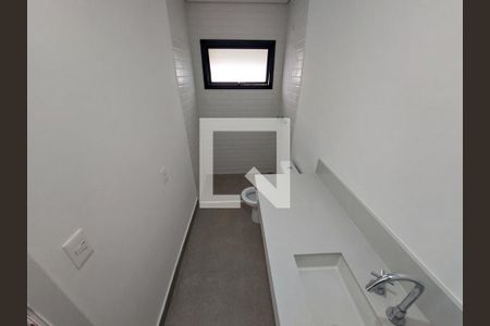 Casa à venda com 707m², 5 quartos e 6 vagasBanheiro do Quarto 4