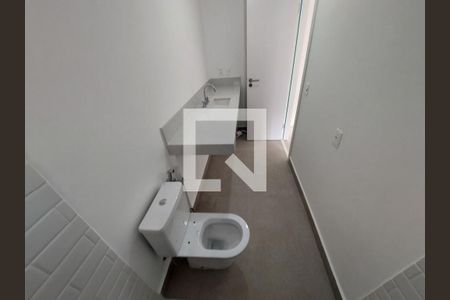 Casa à venda com 707m², 5 quartos e 6 vagasBanheiro do Quarto 4