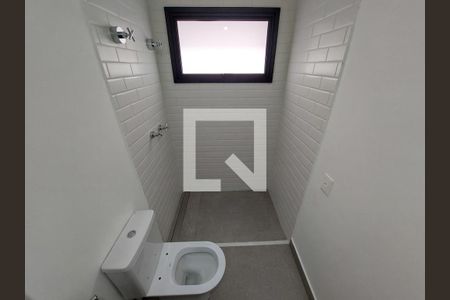 Casa à venda com 707m², 5 quartos e 6 vagasBanheiro do Quarto 3