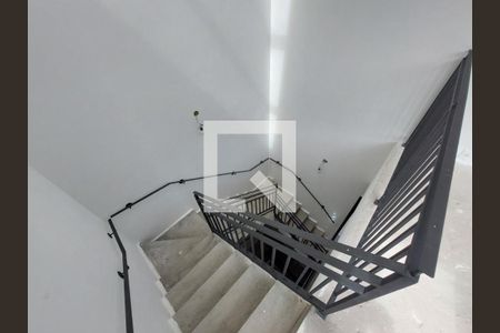 Casa à venda com 707m², 5 quartos e 6 vagasEscadas
