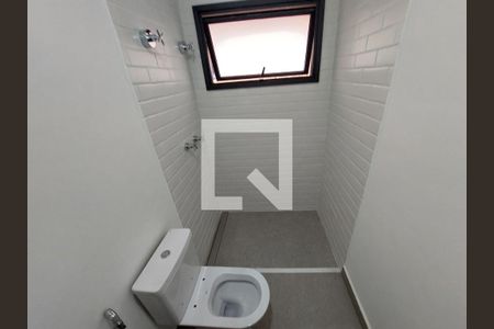 Casa à venda com 707m², 5 quartos e 6 vagasBanheiro da Suíte