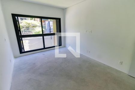 Casa de condomínio à venda com 548m², 4 quartos e 4 vagas Casa de condomínio à venda com 548m², 4 quartos e 4 vagasSuíte 4