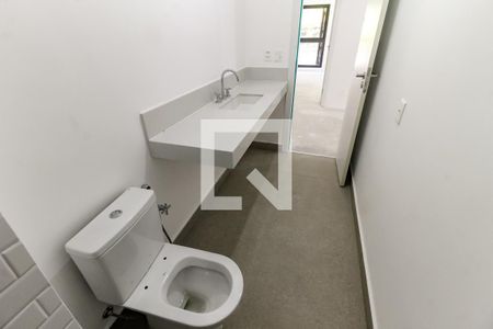 Casa de condomínio à venda com 548m², 4 quartos e 4 vagas Casa de condomínio à venda com 548m², 4 quartos e 4 vagasBanheiro da Suíte 4 (Masc)