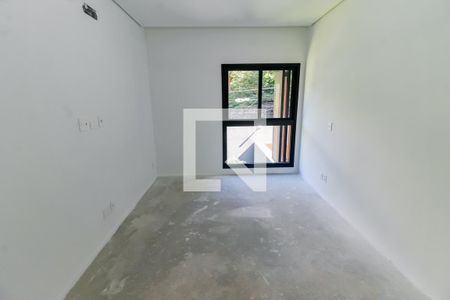 Casa de condomínio à venda com 548m², 4 quartos e 4 vagas Casa de condomínio à venda com 548m², 4 quartos e 4 vagasSuíte 2