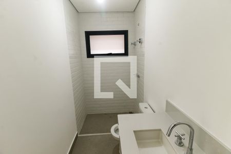 Casa de condomínio à venda com 548m², 4 quartos e 4 vagas Casa de condomínio à venda com 548m², 4 quartos e 4 vagasBanheiro da Suíte 3