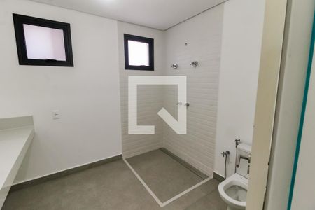 Casa de condomínio à venda com 548m², 4 quartos e 4 vagas Casa de condomínio à venda com 548m², 4 quartos e 4 vagasBanheiro da Suíte 4 (Femin)