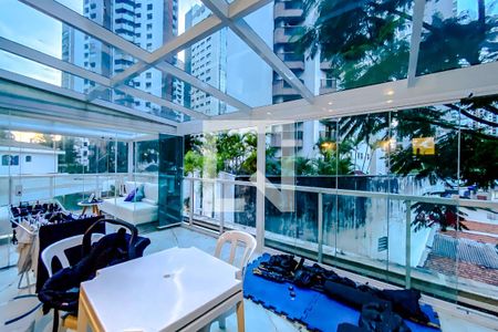 Apartamento para alugar com 81m², 1 quarto e 1 vagaVaranda