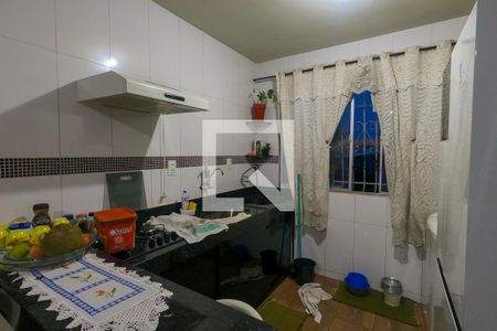 Cozinha de apartamento para alugar com 2 quartos, 34m² em Betim Industrial, Betim