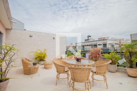 Apartamento para alugar com 195m², 3 quartos e 2 vagas Apartamento para alugar com 195m², 3 quartos e 2 vagasVaranda