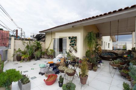 Casa à venda com 300m², 3 quartos e 8 vagasVaranda da suíte