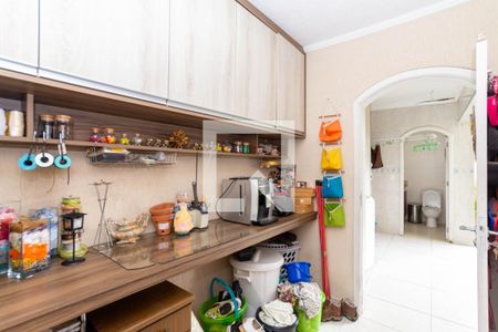 Casa à venda com 300m², 3 quartos e 8 vagasQuarto de Serviço