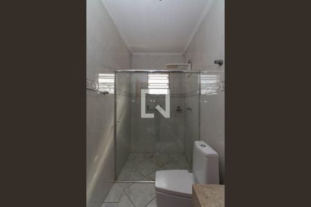 Casa à venda com 300m², 3 quartos e 8 vagasBanheiro Corredor