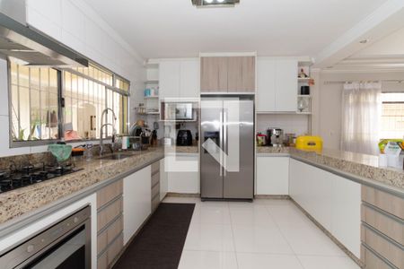 Casa à venda com 300m², 3 quartos e 8 vagasCozinha