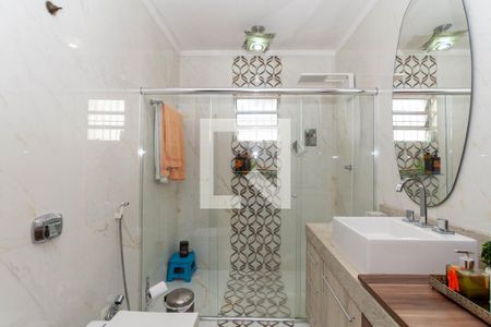 Casa à venda com 300m², 3 quartos e 8 vagasBanheiro da Suíte