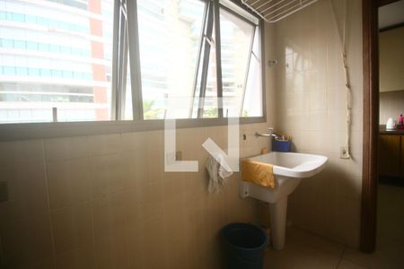 Apartamento para alugar com 199m², 4 quartos e 2 vagasÁrea de Serviço