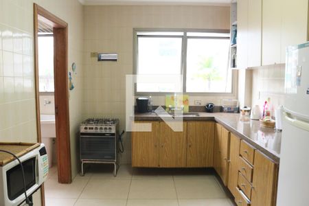 Apartamento para alugar com 199m², 4 quartos e 2 vagasCozinha