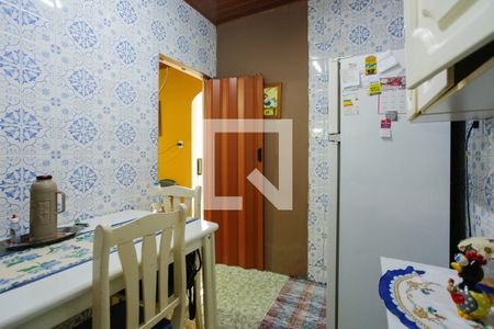 Casa à venda com 103m², 2 quartos e 8 vagas Casa à venda com 103m², 2 quartos e 8 vagasCozinha