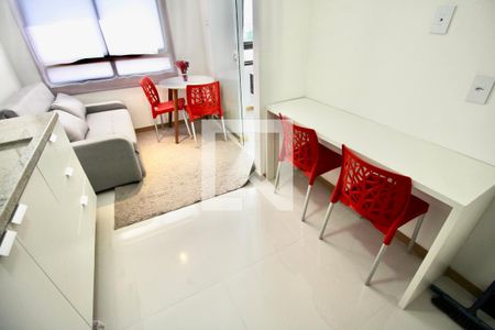 Apartamento para alugar com 31m², 1 quarto e 1 vagaSala/Cozinha