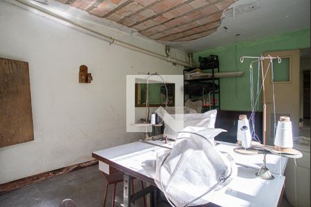 Casa à venda com 450m², 3 quartos e 4 vagasQuarto de Serviço 1