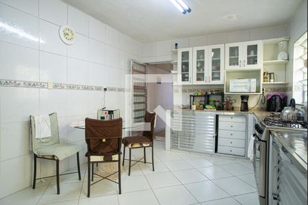 Casa à venda com 450m², 3 quartos e 4 vagasCozinha