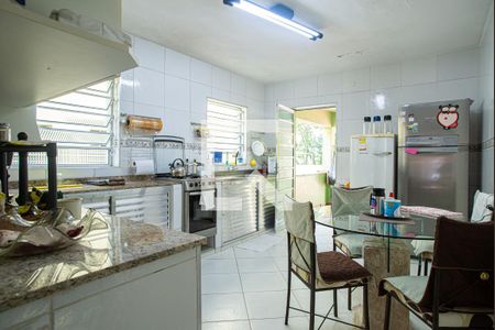 Casa à venda com 450m², 3 quartos e 4 vagasCozinha
