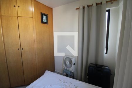 Apartamento à venda com 76m², 3 quartos e 3 vagasQuarto 2