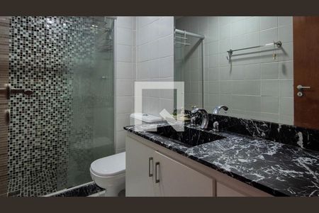 Apartamento para alugar com 90m², 2 quartos e 1 vaga Apartamento para alugar com 90m², 2 quartos e 1 vagaBanheiro da Suíte 1