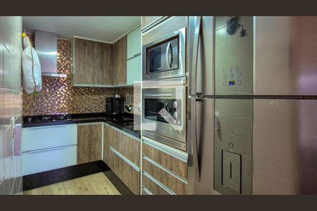 Apartamento para alugar com 90m², 2 quartos e 1 vaga Apartamento para alugar com 90m², 2 quartos e 1 vagaCozinha e Área de Serviço