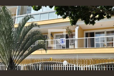 Apartamento para alugar com 90m², 2 quartos e 1 vaga Apartamento para alugar com 90m², 2 quartos e 1 vagaPlaca