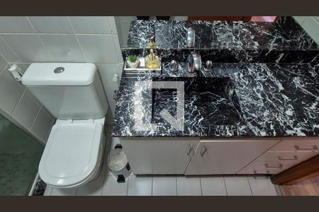 Apartamento para alugar com 90m², 2 quartos e 1 vaga Apartamento para alugar com 90m², 2 quartos e 1 vagaBanheiro da Suíte 1