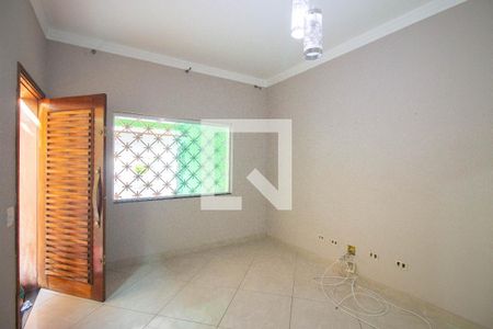 Sala de casa para alugar com 2 quartos, 65m² em Limoeiro, São Paulo