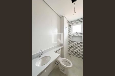 Banheiro de apartamento à venda com 1 quarto, 33m² em Parada Inglesa, São Paulo