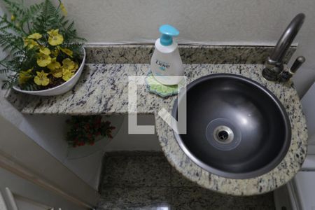 Lavabo de casa para alugar com 3 quartos, 330m² em Santana, São Paulo