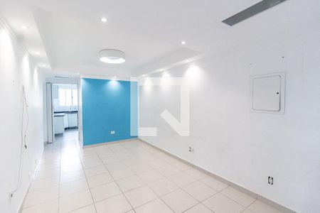 Sala de casa para alugar com 2 quartos, 200m² em Conjunto Residencial Santa Terezinha, São Paulo