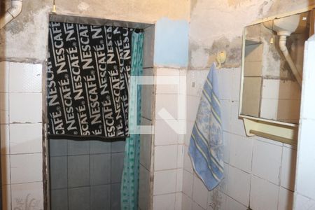 Casa à venda com 180m², 2 quartos e 2 vagasBanheiro 2