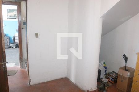 Casa à venda com 180m², 2 quartos e 2 vagasEscritório